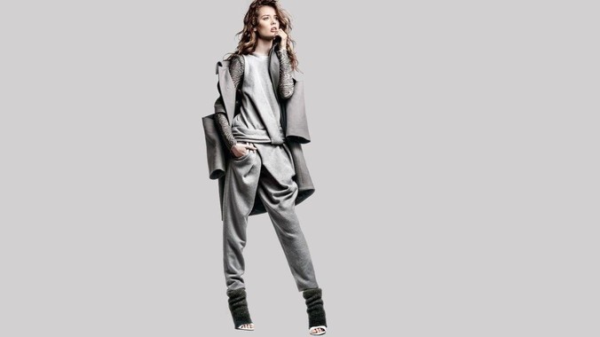 看新闻说老美的B-2连续飞了37小时，飞行员的吃喝拉撒怎么解决?